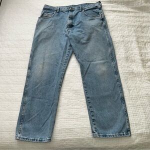 Wrangler Blues Men’s Denim Blue Jeans
• Size 38x30